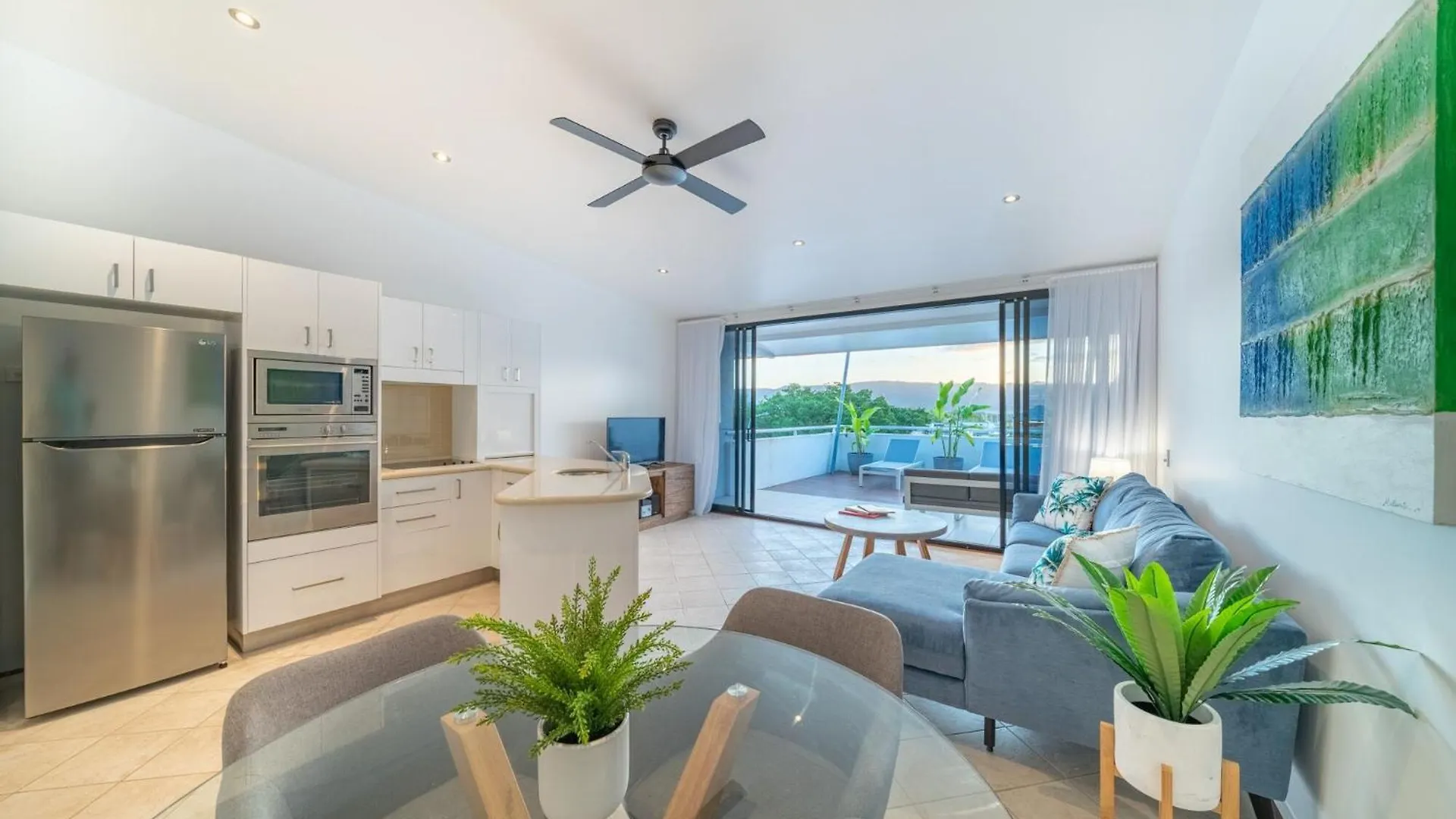 Salt Water Apartments Port Douglas